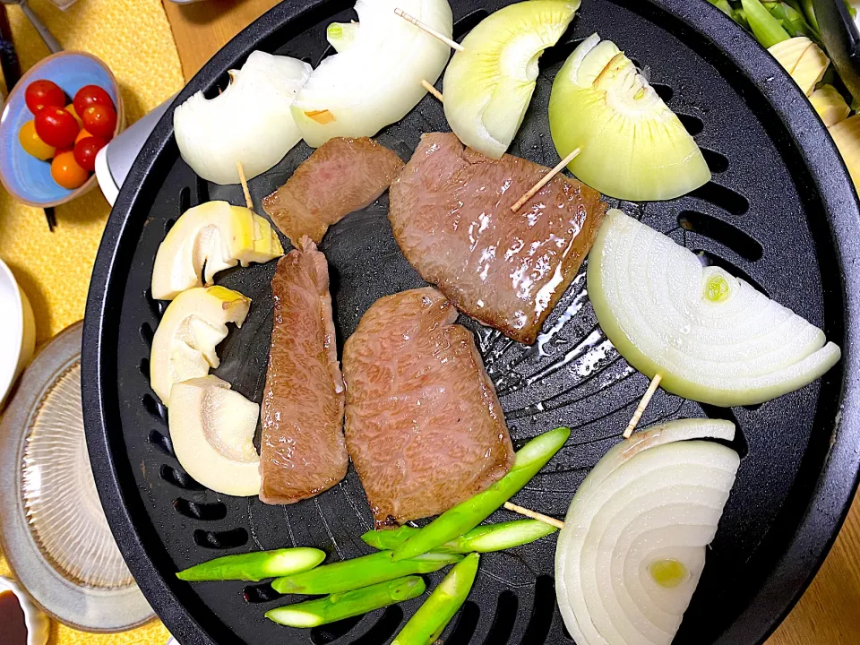 たけのこと新玉ねぎでおうち焼肉🍖|1614さん