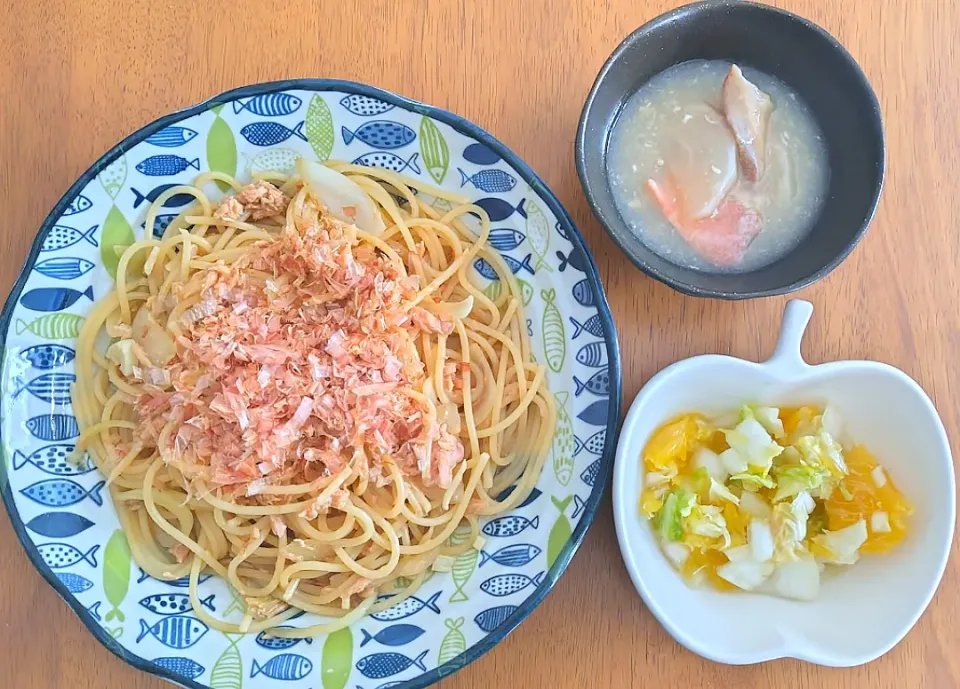 2023 0420　ツナと玉ねぎのにんにく醤油パスタ　白菜と甘夏のマリネサラダ　赤魚とかぶのとろみ煮|いもこ。さん