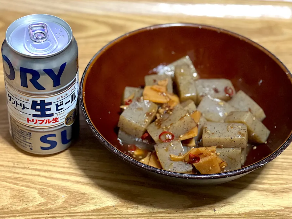 ☆こんにゃくのピリ辛煮 ☆サントリー生ビール🍺|まぁたんさん