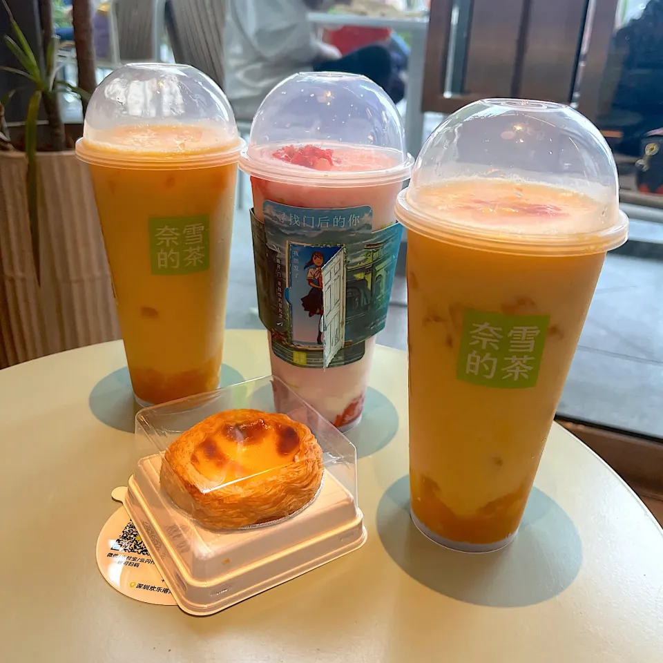 Fruit tea and egg tart|skyblueさん