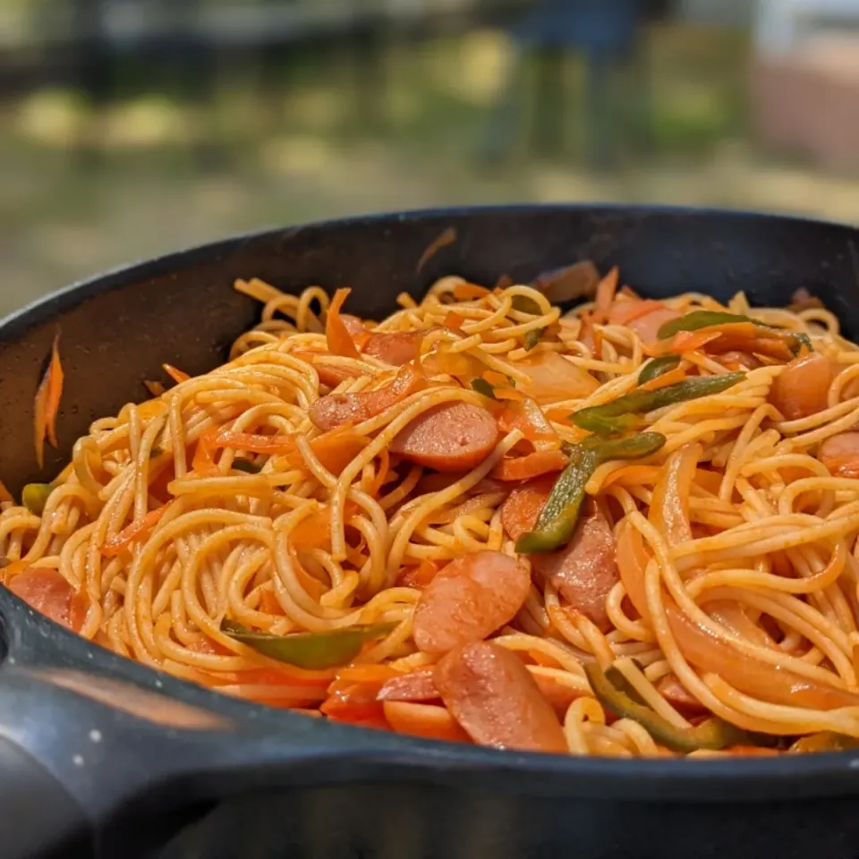 お庭でナポリタン🍝|ひだまりさん