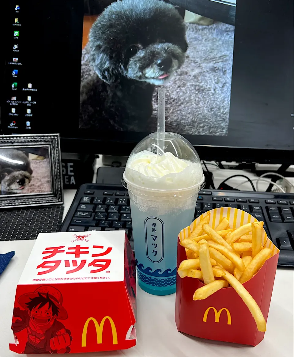 今日のお昼はチキンタツタ🍔🍟🥤|yokoさん