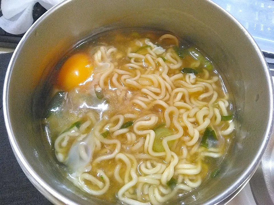 トップバリュの袋味噌ラーメン(タマゴ入)|darkbaronさん