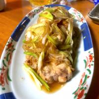 鶏もも肉のグリル焼き/ネギソースかけ