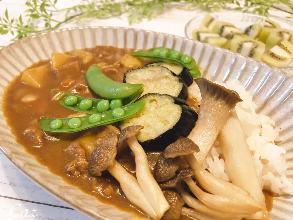 採れたてスナップえんどうの新じゃがカレー|きゃずさん