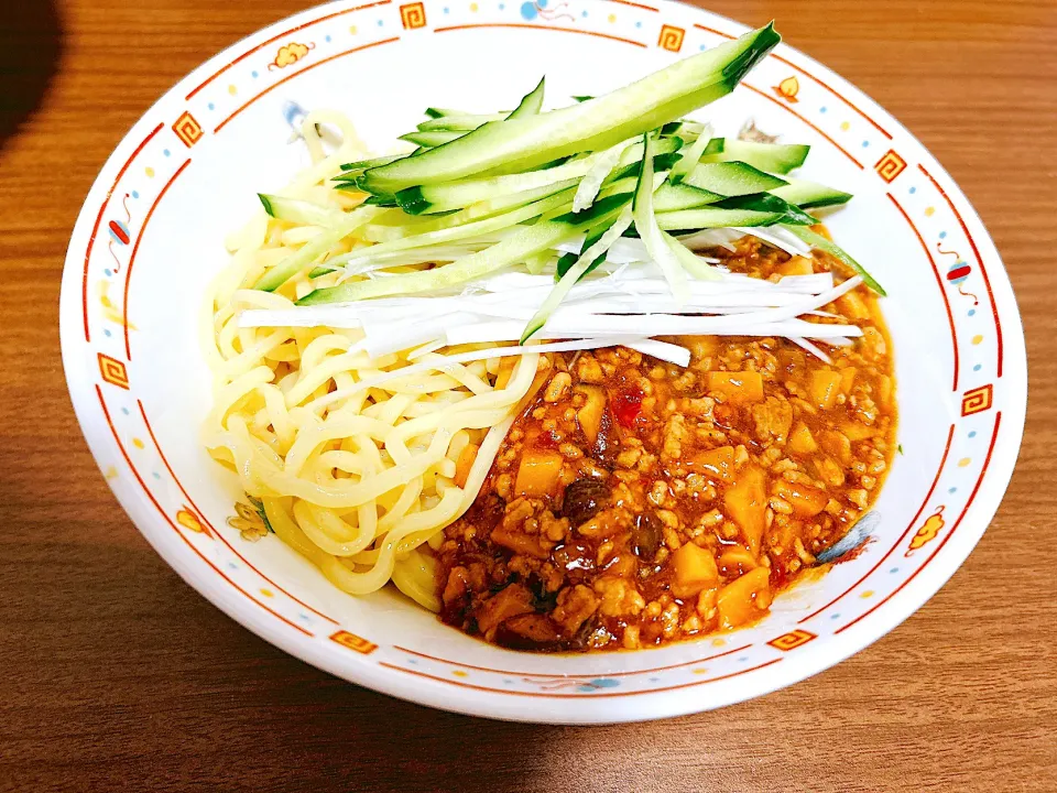 Snapdishの料理写真:ジャージャー麺|yuichiさん