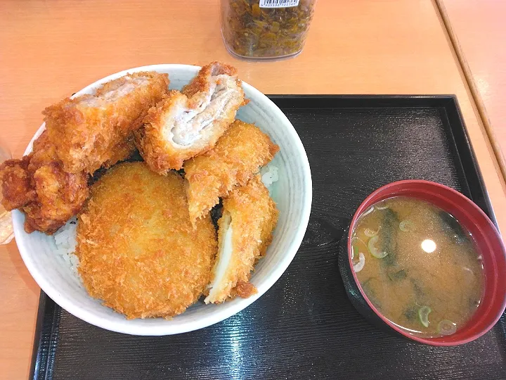 ミックスフライ定食|よっちびやばんぶーさん