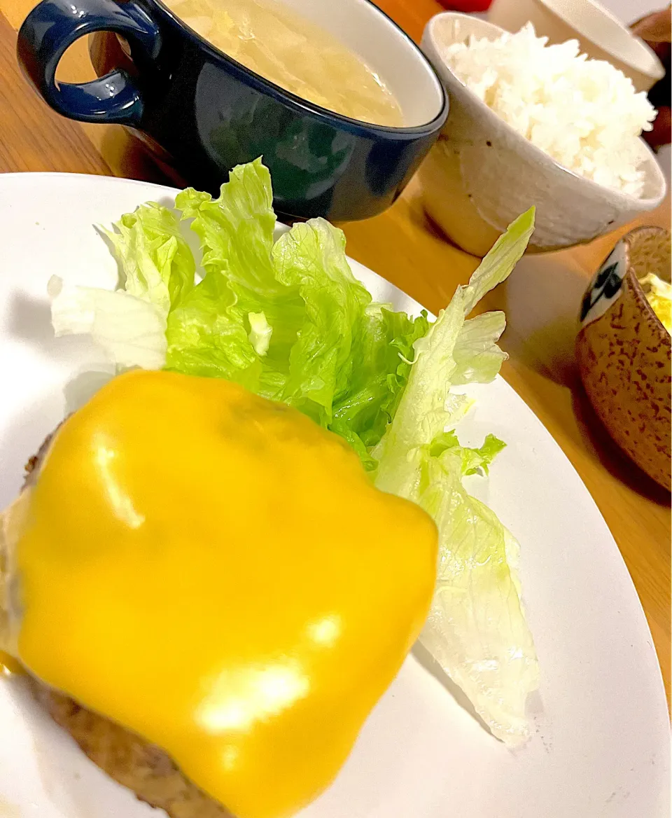 ラクレットブレンドのチーズでチーズハンバーグ♡|Mimさん