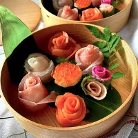 Snapdishの料理写真:薔薇の手毬ずし