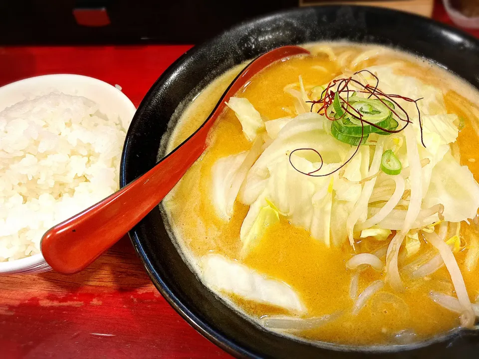 辛味噌ラーメン ¥750|Blue Moon Caféさん