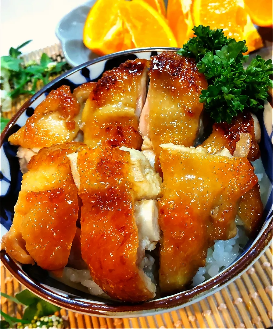 パリパリ照り焼きチキン丼|ポコさん