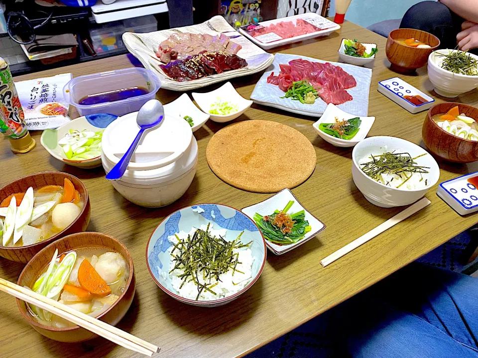 中トロマグロの刺身、炙りと漬けマグロ！|jyoさん