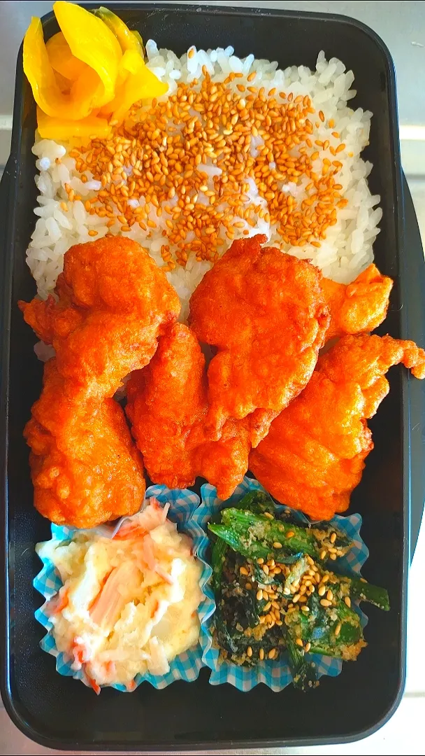 旦那弁当　2023/4/27

からあげ
ポテトサラダ
ほうれん草のごま和え|ユキヨメ♪さん