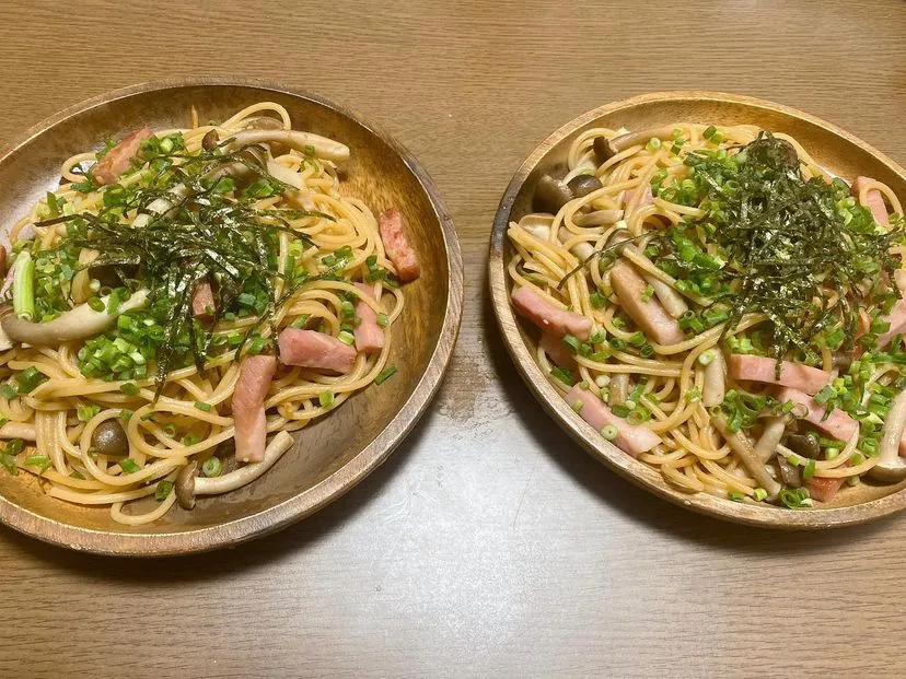 Snapdishの料理写真:きのことベーコンの和風パスタ|ポテ子さん