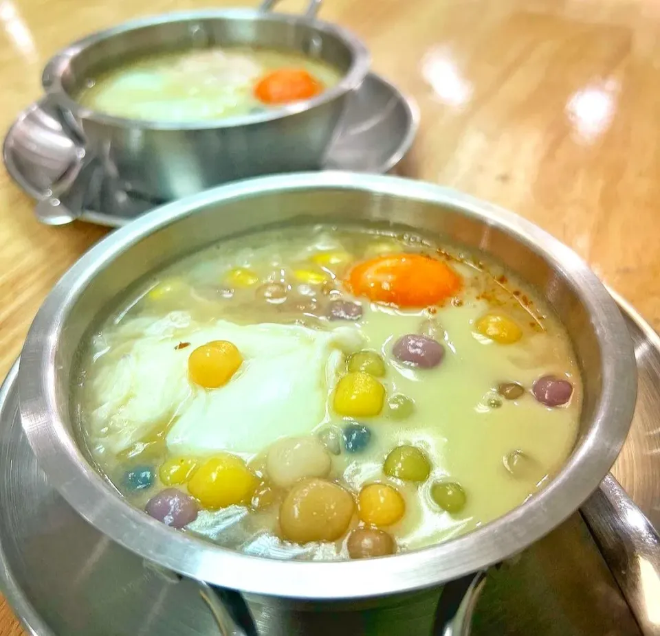 Colorful Glutinous Rice Balls in Sweet Coconut Milk aka 'Bua Loy' (บัวลอย) 🥰|An'leeさん