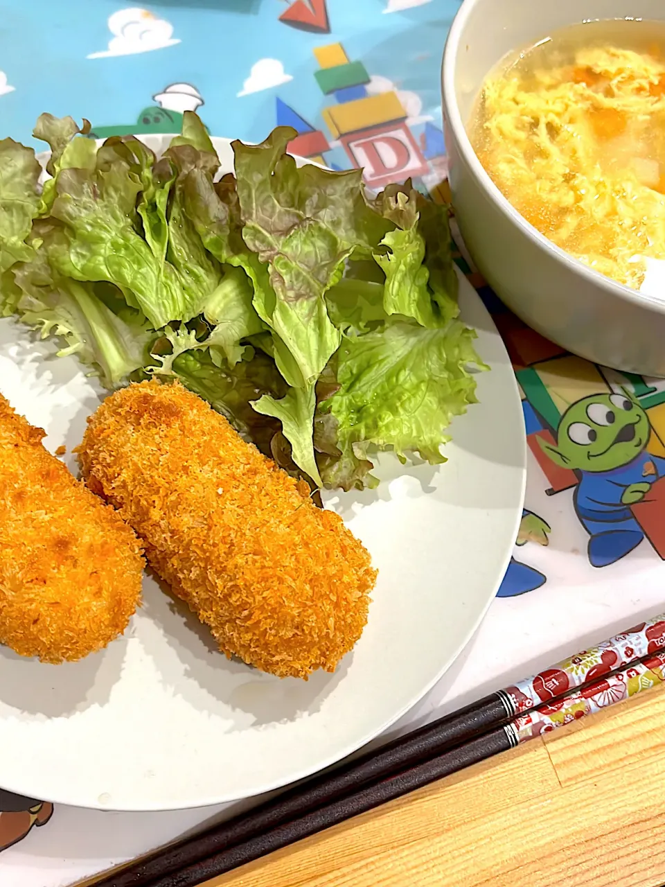 Snapdishの料理写真:カニクリームコロッケ&野菜かき卵スープ|ぺろたんさん