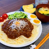 ジャージャー麺