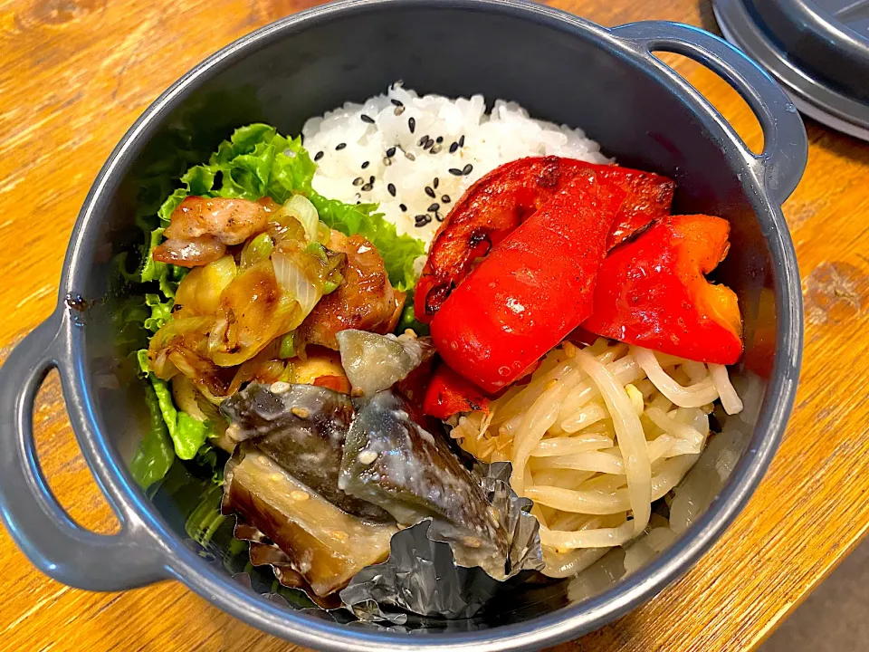 子供弁当のついでに、自分弁当🍙|akiさん