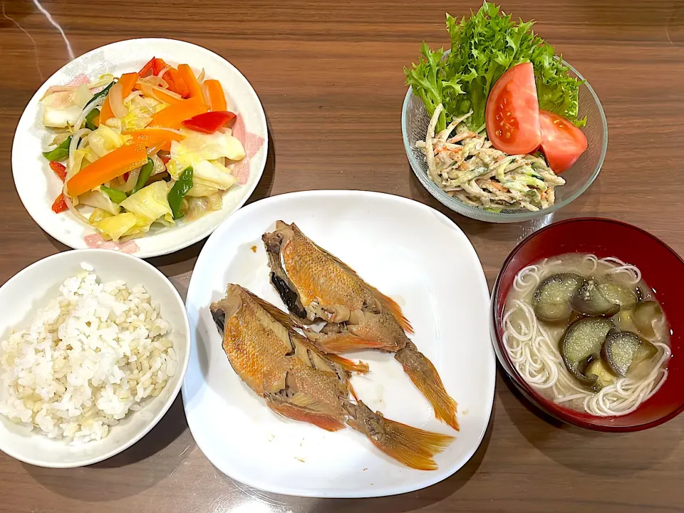 はちめの煮付け　茄子の煮麺　ごぼうサラダ　野菜炒め|おさむん17さん