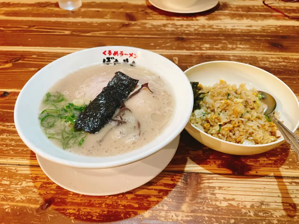 ラーメンぼたもち　ラーメン半炒飯セット|コージ💫さん