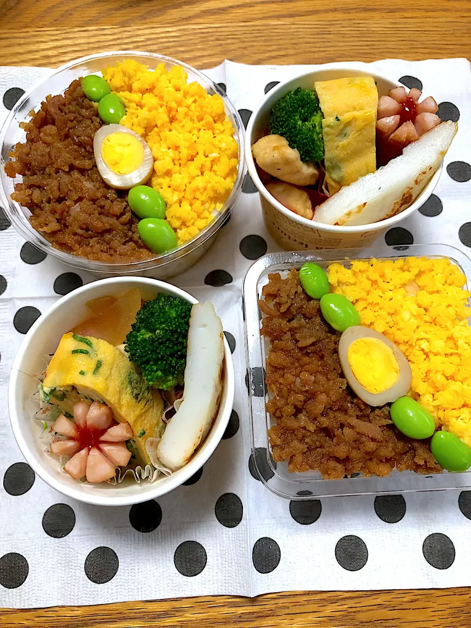 Snapdishの料理写真:ミニ鶏そぼろ丼弁当|結珠花.Hさん