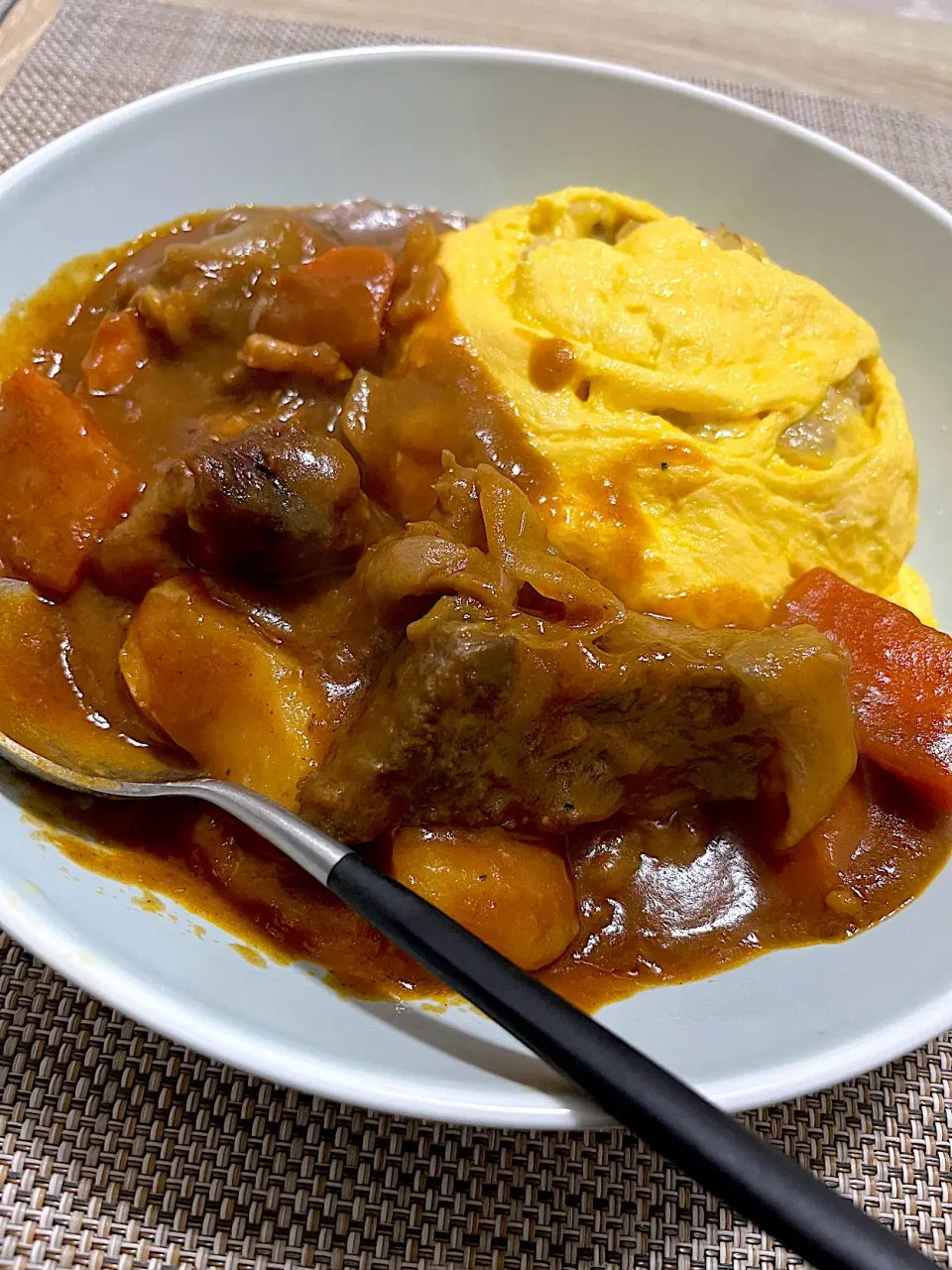 今日の夜ごはん~オムシチュー~|ゆかｕさん