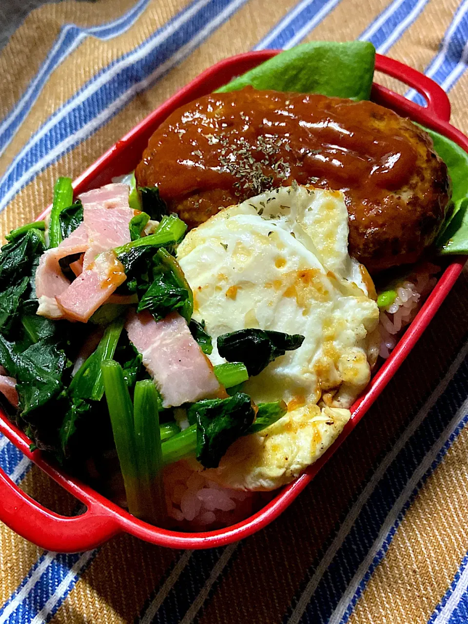 お弁当🍱ハンバーグ弁当。|renharuruさん