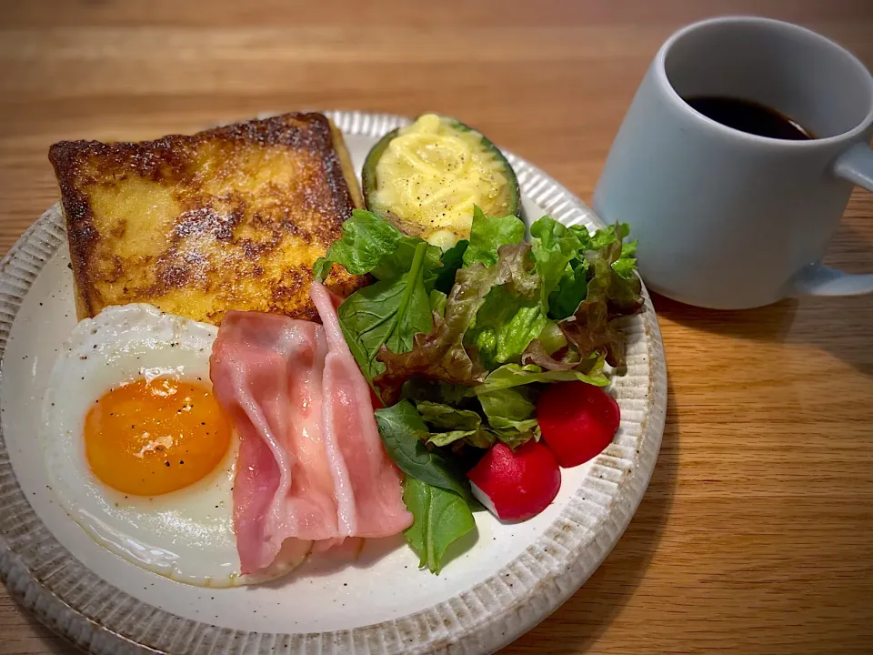 休日の朝食(フレンチトースト)|kokoさん