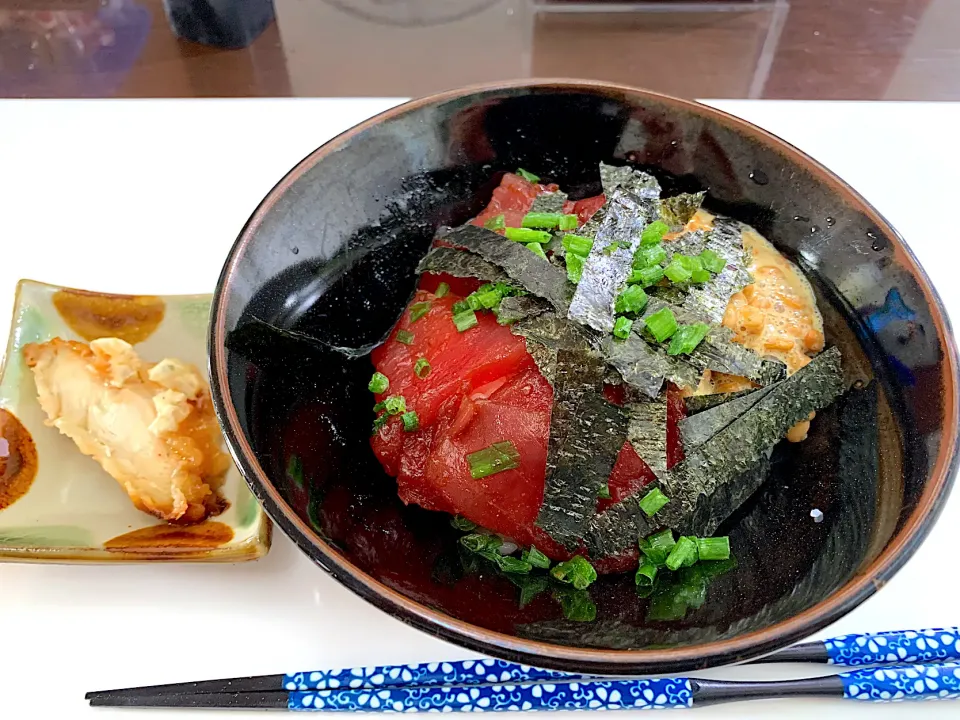 Snapdishの料理写真:マグロ丼|パンプキン7さん