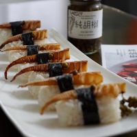 「食卓を紡ぐおたより便」　筍寿司の純胡椒のせ