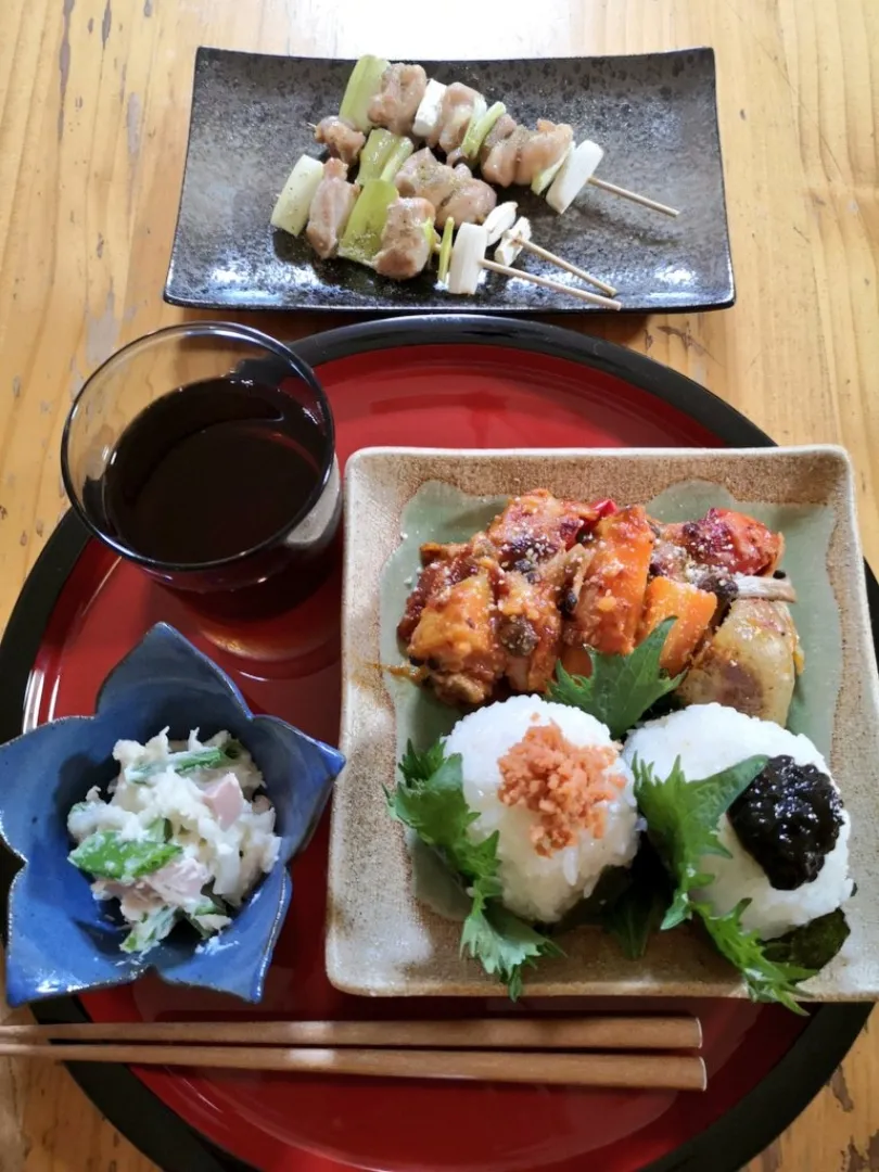 Snapdishの料理写真:焼き鳥
ポテサラ
昨日余りのｱﾚﾝｼﾞ^_^|みきやんさん