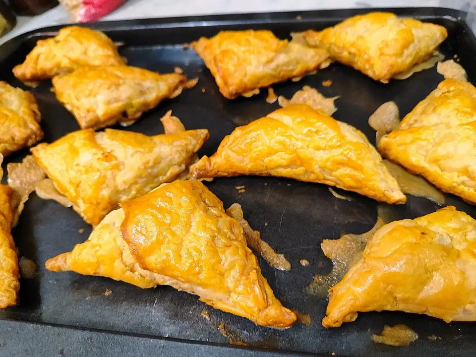 chicken puff pastries|hinaさん