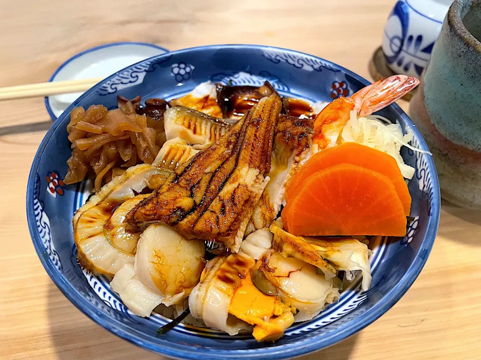 Snapdishの料理写真:煮物丼|ゆっちこさん