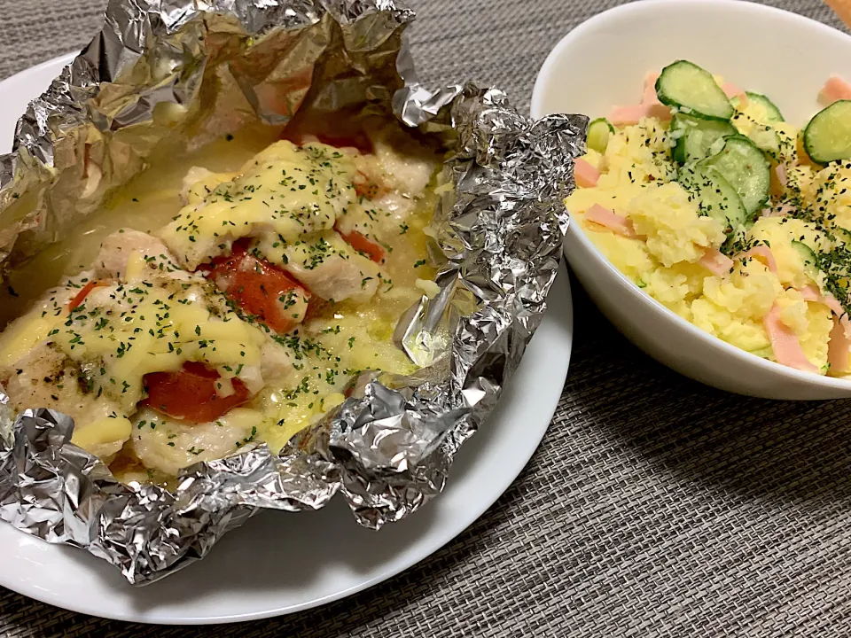 鶏肉とトマトの塩麹チーズ焼き、ポテトサラダ|maa@さん