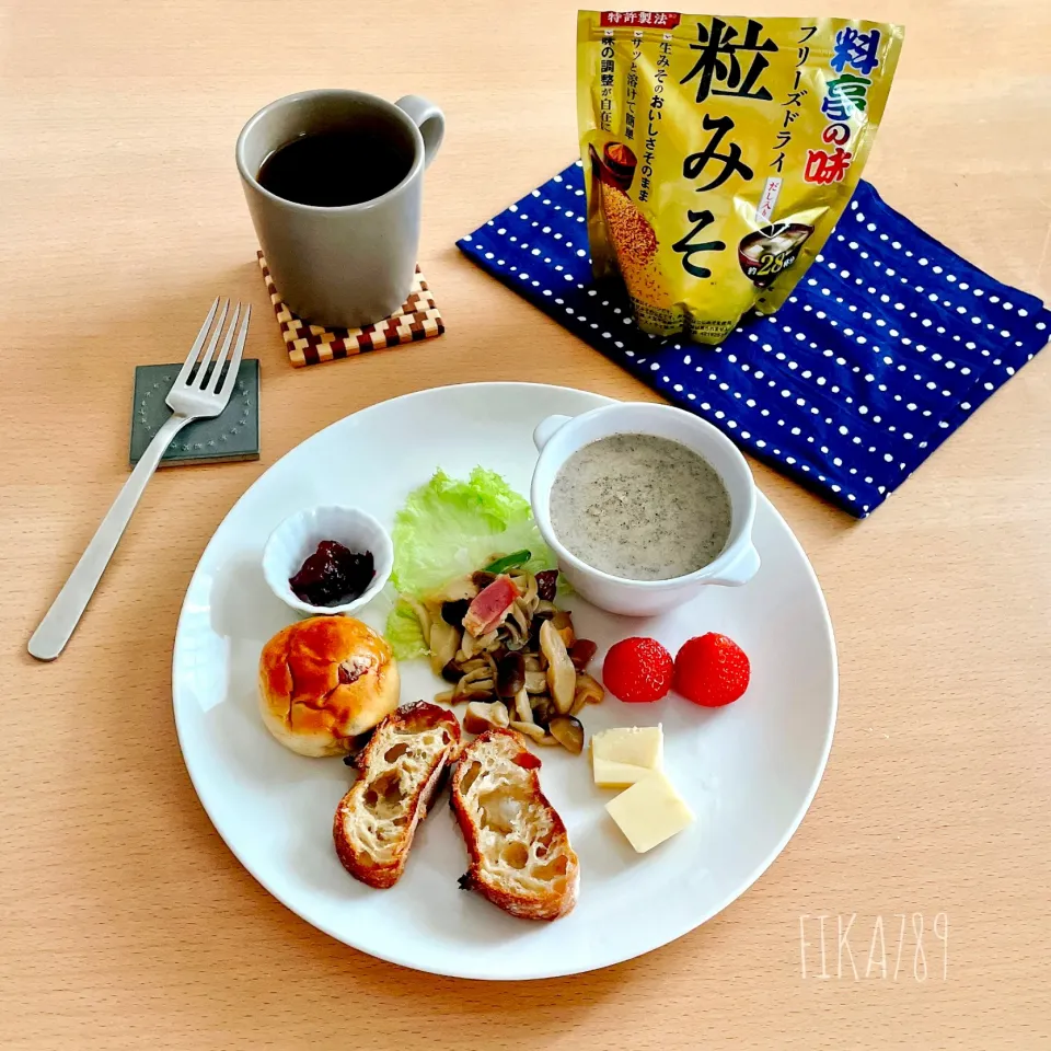 Snapdishの料理写真:粒みそづくしのブランチ|FIKA789さん