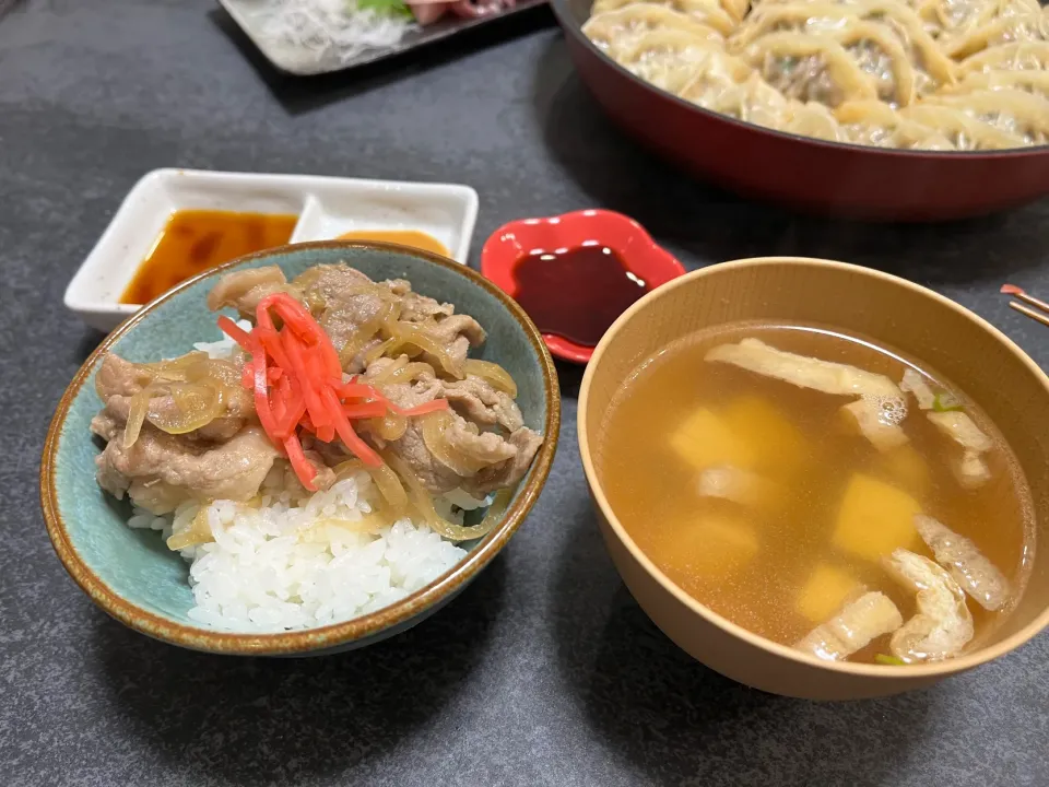 何でもない日の豚丼🐷|biscccoさん