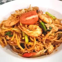 Snapdishの料理写真:Spaghetti Tomyam Seafood Mumchy Kopitiam 😊|Soul Legacyさん