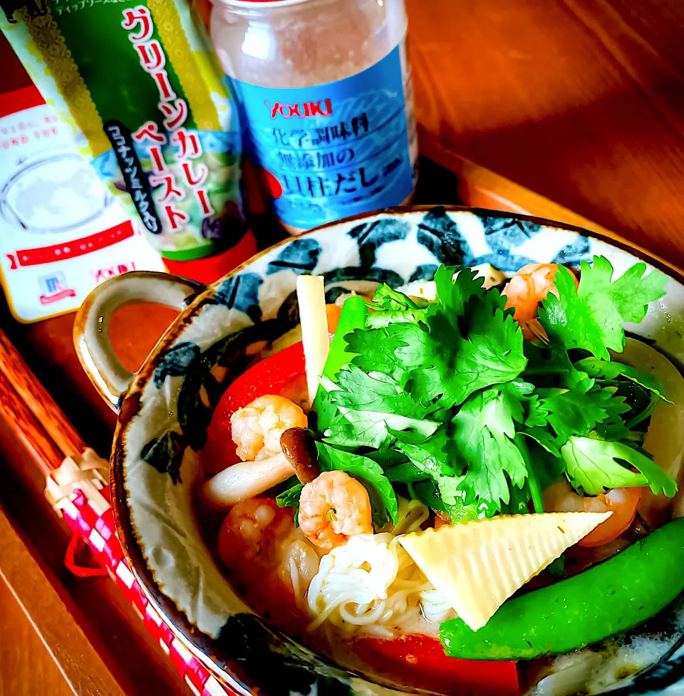 🐘エスニック麺🍜グリーンカレー温麺🐘|にゃんぺこさん