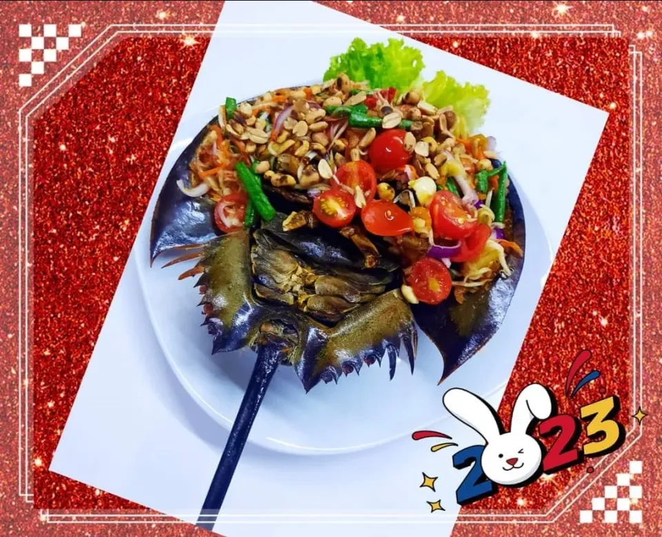 Snapdishの料理写真:Thai riverview Spicy Salad Seafood|Sherlene Angさん