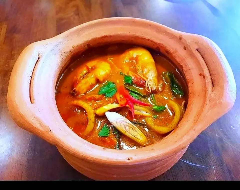 Snapdishの料理写真:Thai riverview Tomyam Khung Seafood|Sherlene Angさん