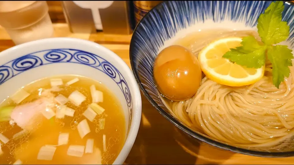 Snapdishの料理写真:【2023年4月創業】
ハちゃんラーメン
昆布水つけ 塩 
(スープ割付き、1,050円)
＋味玉 (150円)
＠浜松町/大門2分
23099 (102,990)
|大脇さん