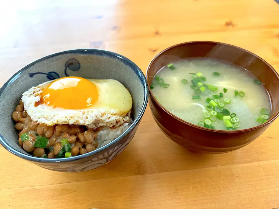 納得目玉焼きごはんとお味噌汁|Kouji  Kobayashiさん