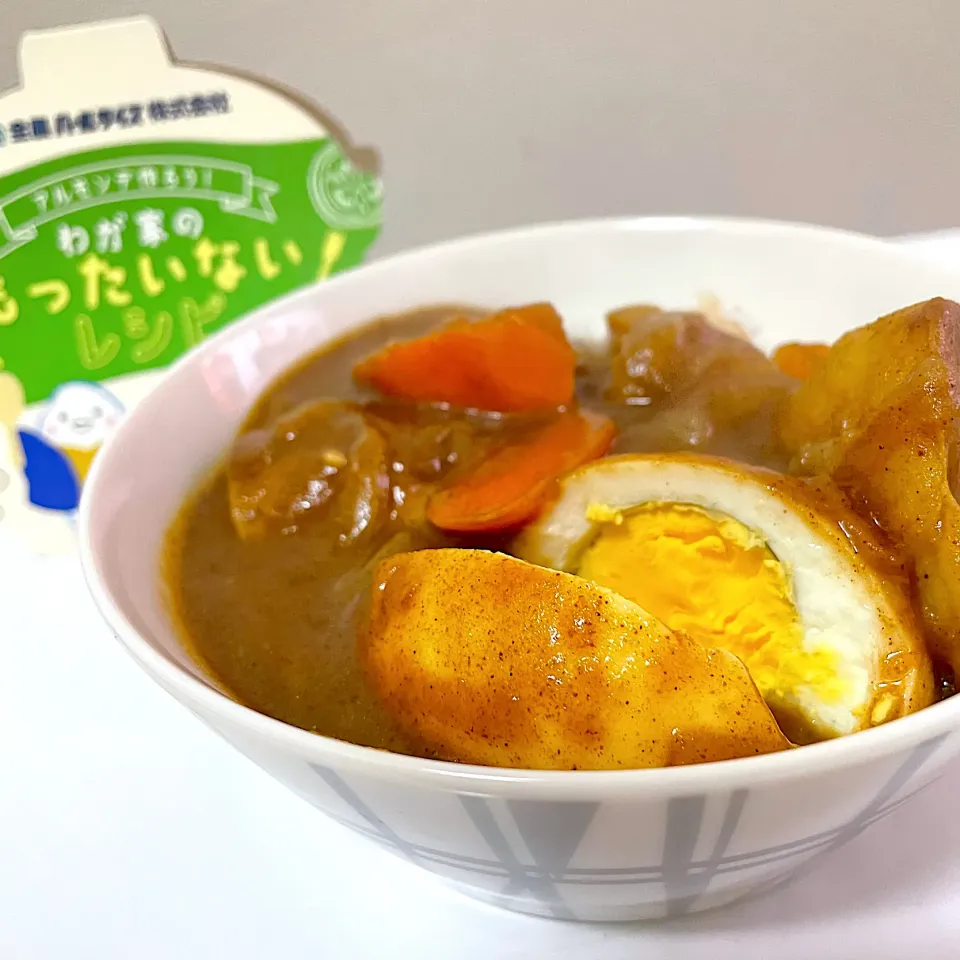 #アルモンデ　カレーライス🍛|りさこさん