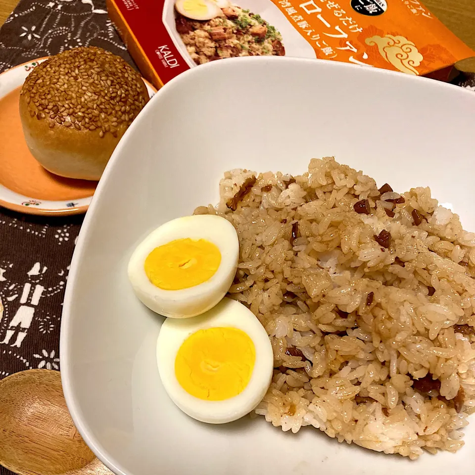 ルーロー飯と胡椒餅|あさかさん