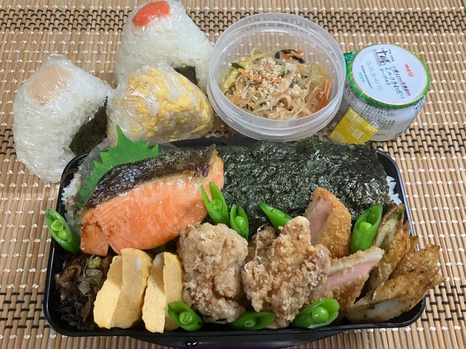 24長男お弁当🍱まとまりのないのり弁|まめりんさん