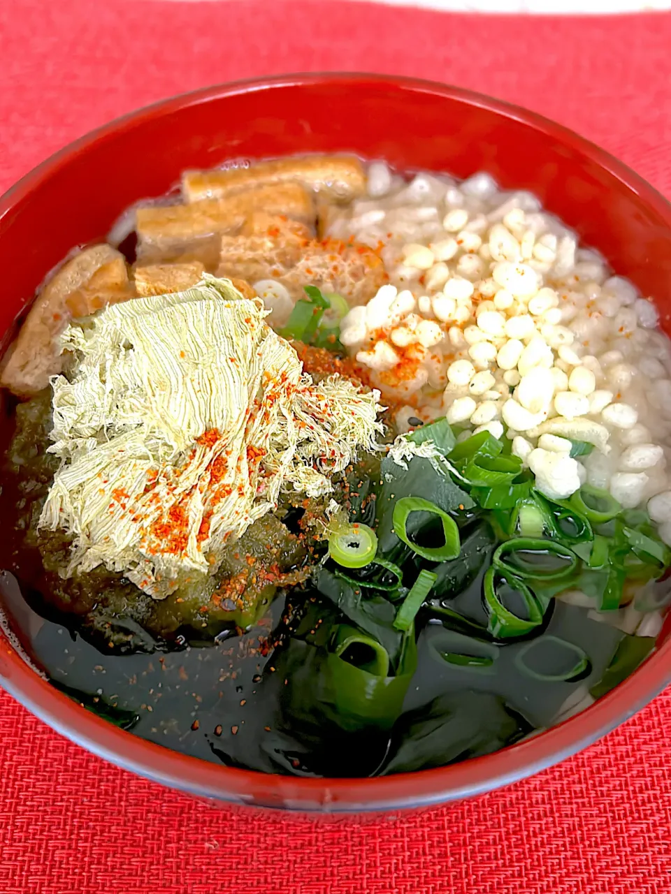 わかめとかおぼろ昆布の　温かいお蕎麦|🍒ふみりん🍒さん