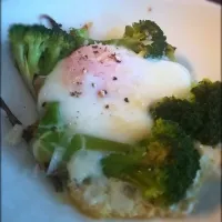 Snapdishの料理写真:uova con broccoli|KHさん