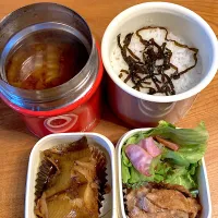 Snapdishの料理写真:カレイの煮付け弁当|ツインズママさん