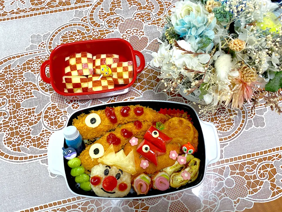 2023.5.8はちょっと遅れたこどもの日弁当⭐️|makoさん