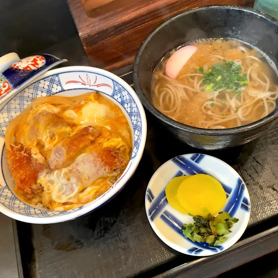 かつ丼と狸そば|T. Wonderさん